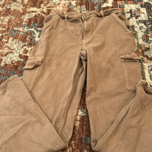 HOLLISTER Ultra High-Rise Brown Cargo Dad Jeans - 12 L - Picture 2 of 3